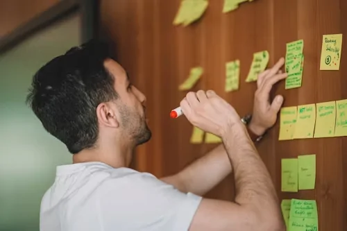 How Can Short-Term Goals Best Lead Towards Accomplishing Long-Term Career Goals?